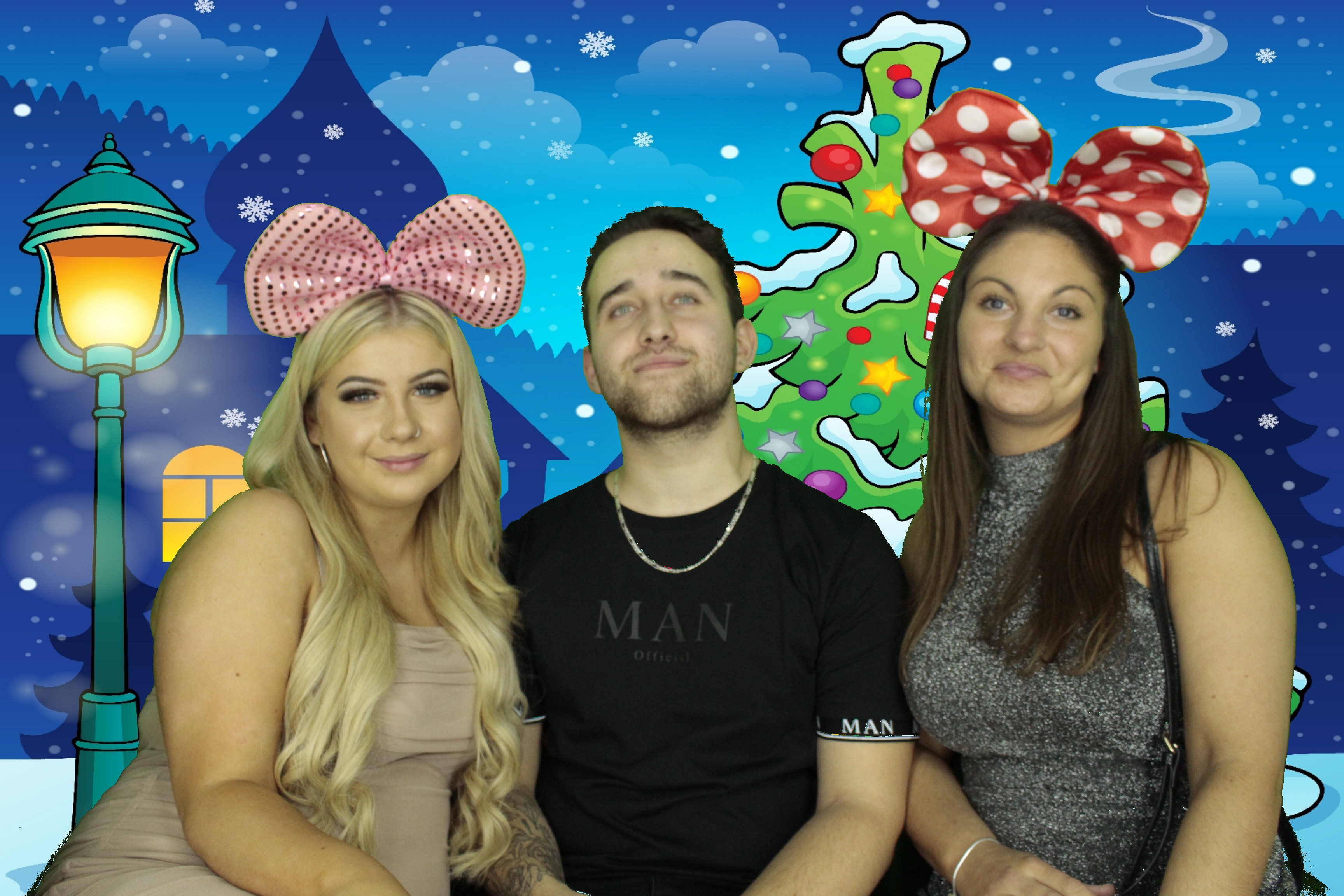 Ocean Network Express Christmas Party 2019 | View more photos from the event at gallery.myphotoboothexperience.co.uk/u/MyPhotoBoothExperienceLtd/Ocean-Network-Express-Christmas-Party-2019